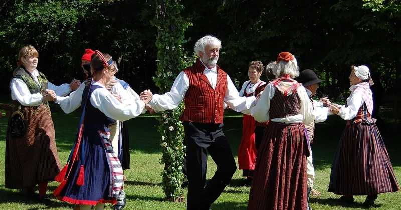 Pourquoi certaines danses disparaissent (et qui les sauve)