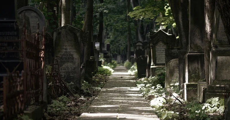 Les traditions funéraires, ou quand la mort s'invite au voyage
